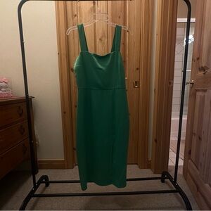 Francesca's Collections Green Midi Dress